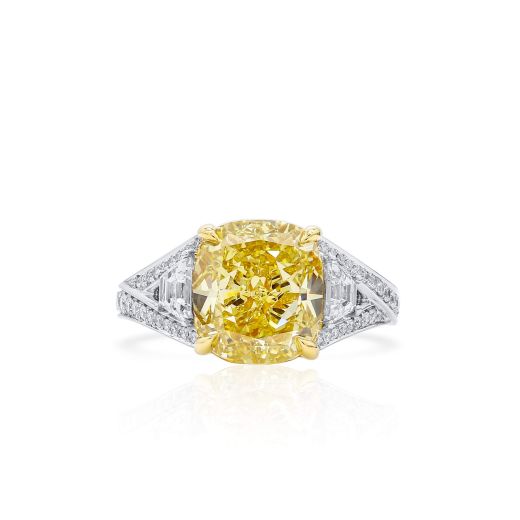  呈褐色的 黄色 钻石 戒指, 5.55 重量 (6.30 克拉 总重), 枕型 形状, GIA 认证, 2183145041