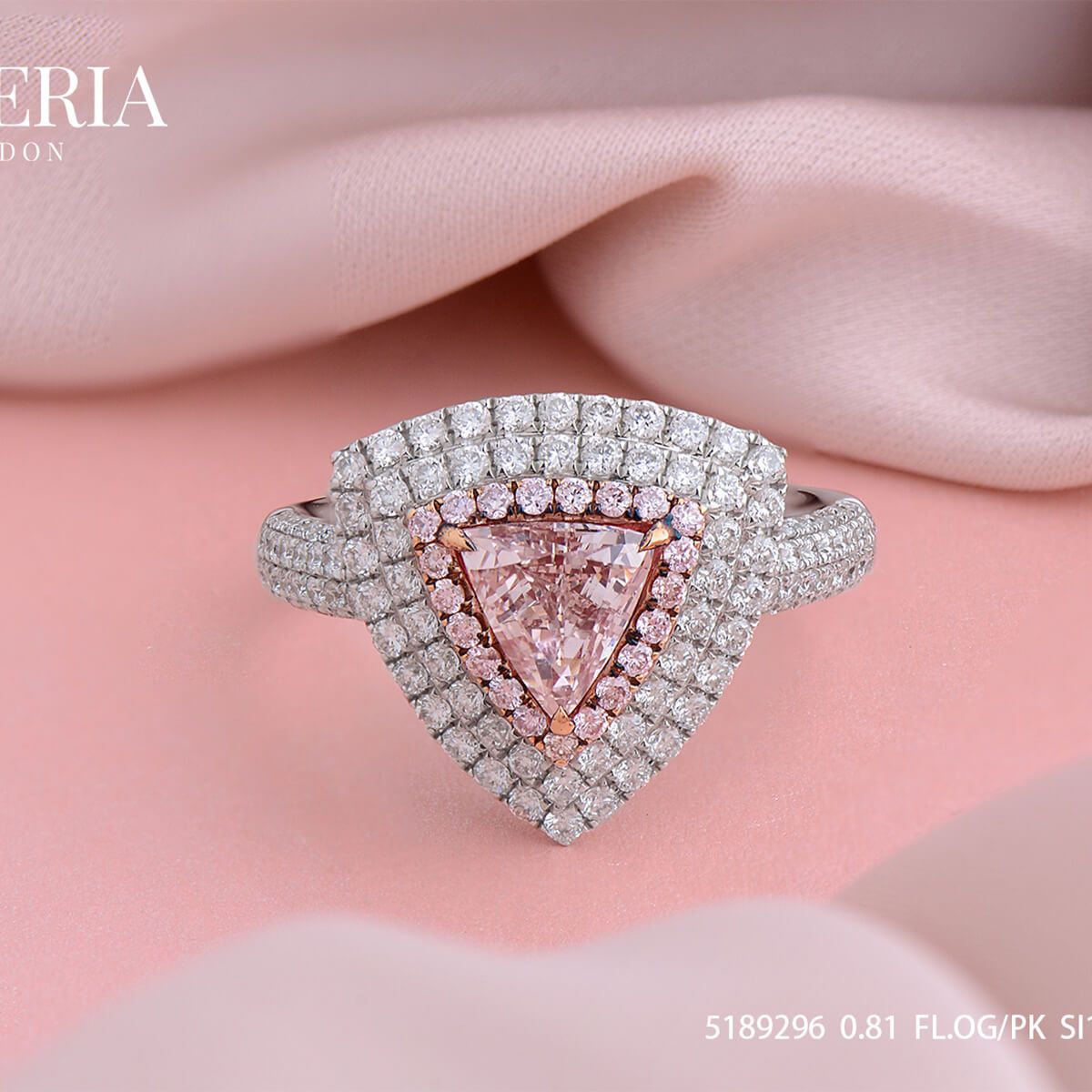 浅 呈橙色的 粉色 钻石 戒指, 0.81 重量 (1.76 克拉 总重), 三角形 形状, GIA 认证, 15281496
