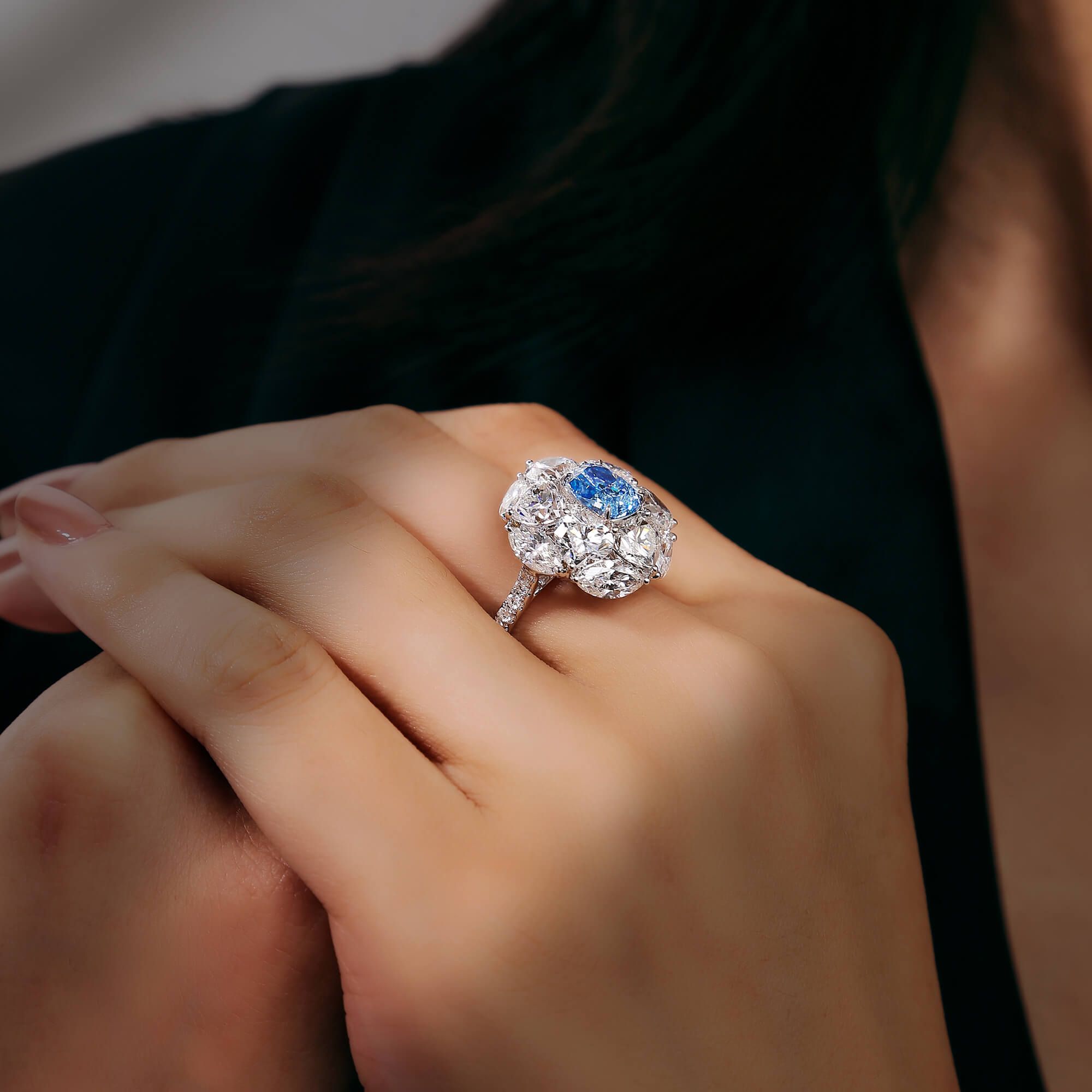 浅 Blue 钻石 戒指, 2.03 重量 (8.75 克拉 总重), 枕型 形状, GIA 认证, 6365454683