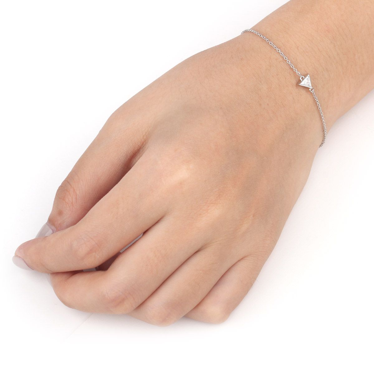 White Diamond Bracelet, 0.08 Carat, Triangle shape, IGI Certified, 4602128111