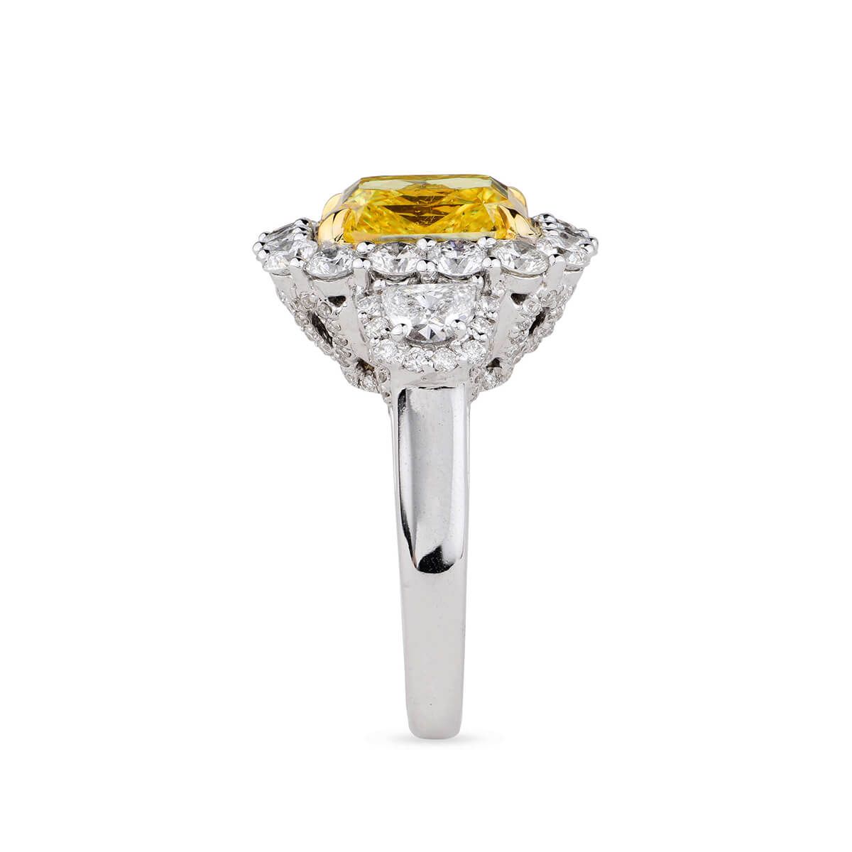 Fancy Vivid Yellow Diamond Ring, 6.82 Ct. (9.31 Ct. TW), Radiant shape, GIA Certified, 2115570398
