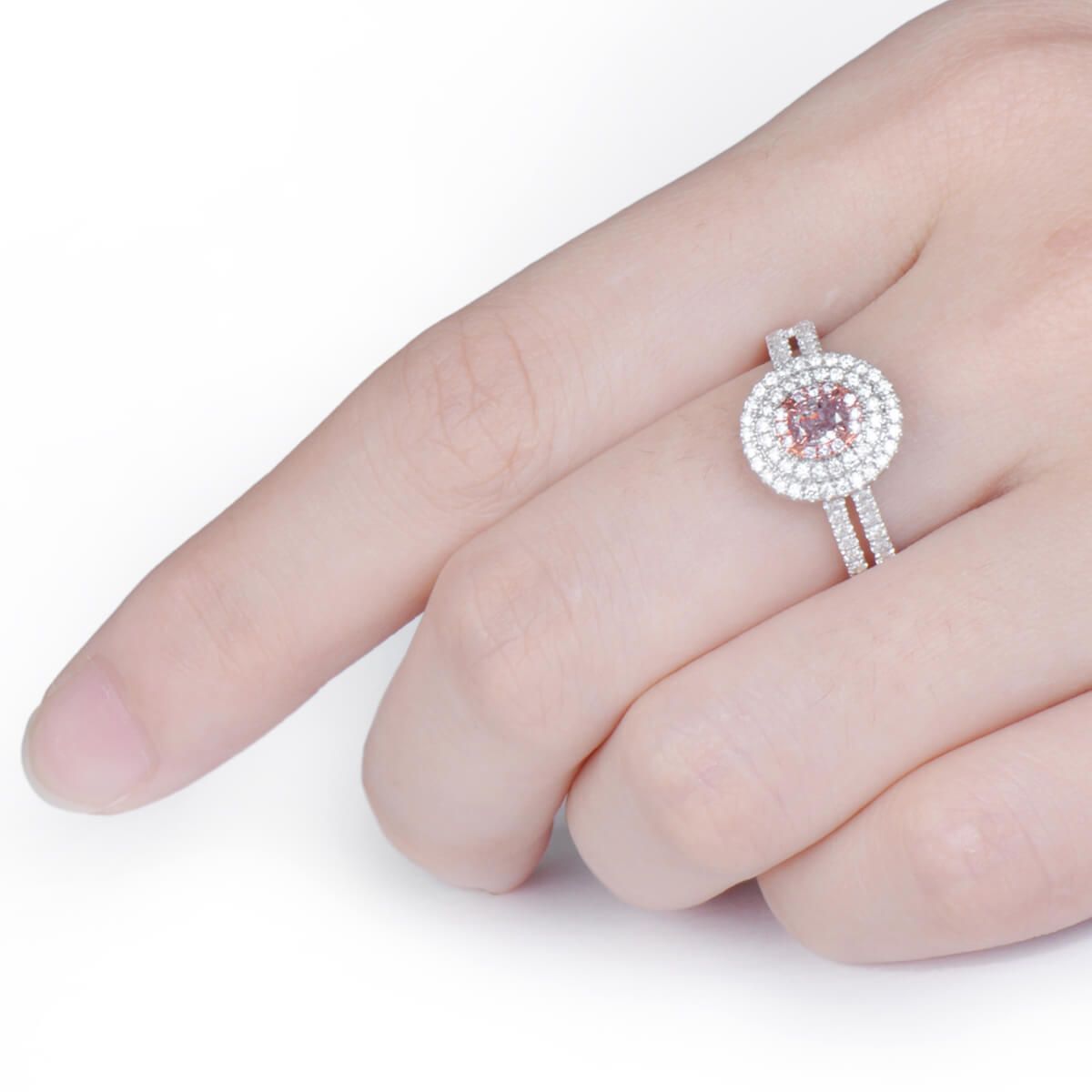 Fancy Pink Purple Diamond Ring, 0.23 Ct. (0.71 Ct. TW), Oval shape
