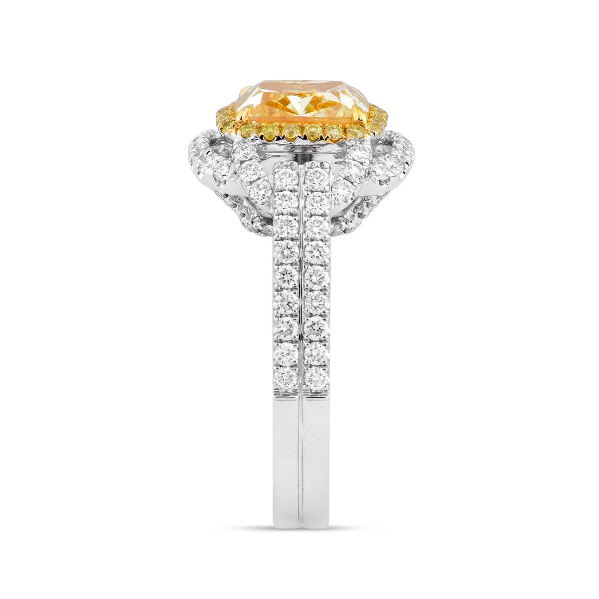 Fancy Light Yellow Diamond Ring, 2.72 Ct. (3.70 Ct. TW), Cushion shape, GIA Certified, 1192037814