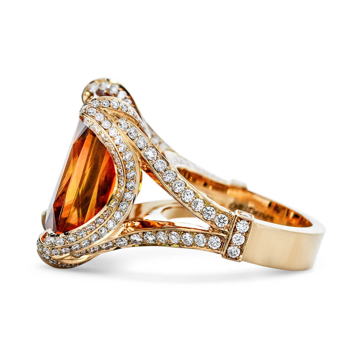 Natural V.YL/OG Sri-Lanka Sapphire Ring, 30.62 Ct. (33.62 Ct. TW), GRS Certified, GRS2013-031553, Unheated