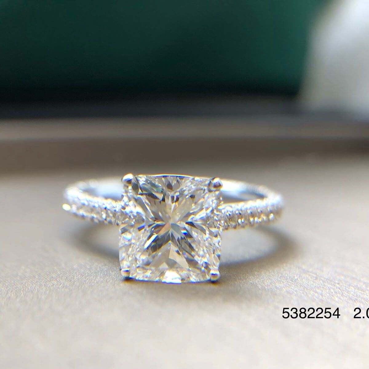  White Diamond Ring, 2.00 Ct. (2.95 Ct. TW), Cushion shape, GIA Certified, 7276707950
