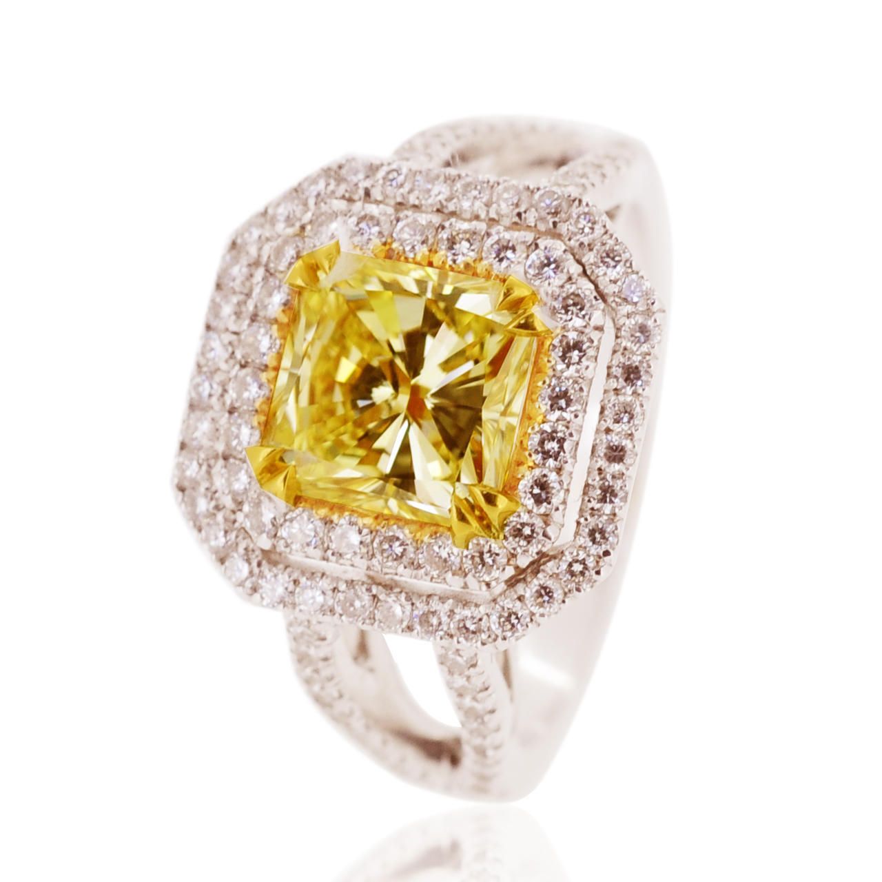 Fancy Yellow Diamond Ring, 2.06 Carat, Radiant shape, GIA Certified, 14617289
