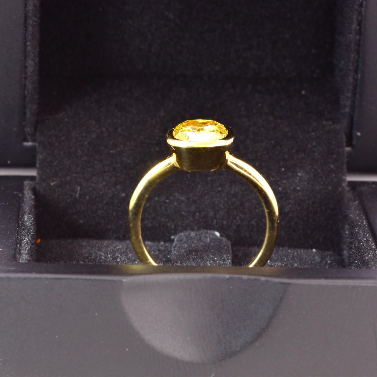 Fancy Intense Yellow Diamond Ring, 2.00 Carat, Cushion shape, GIA Certified, 1142632727