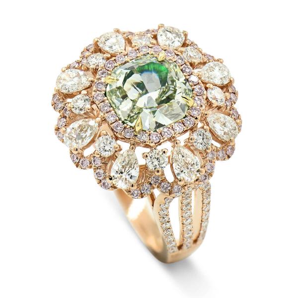  黄色 绿色 钻石 戒指, 1.77 重量 (3.41 克拉 总重), 镭帝恩型 形状, GIA 认证, 2155894172