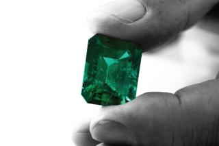 What You Need To Know About Men's Emerald Rings